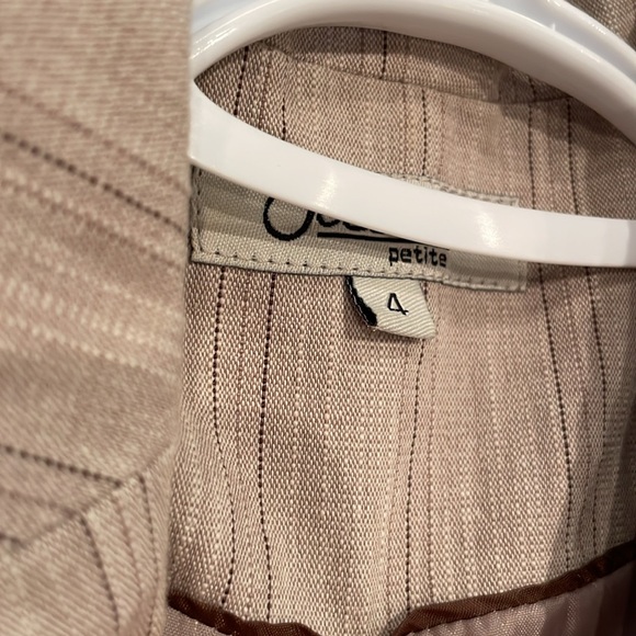 Jessica Petities beige blazer - Picture 7 of 7